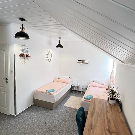 Nice Loft - Presov Lubotice Eksteriør billede